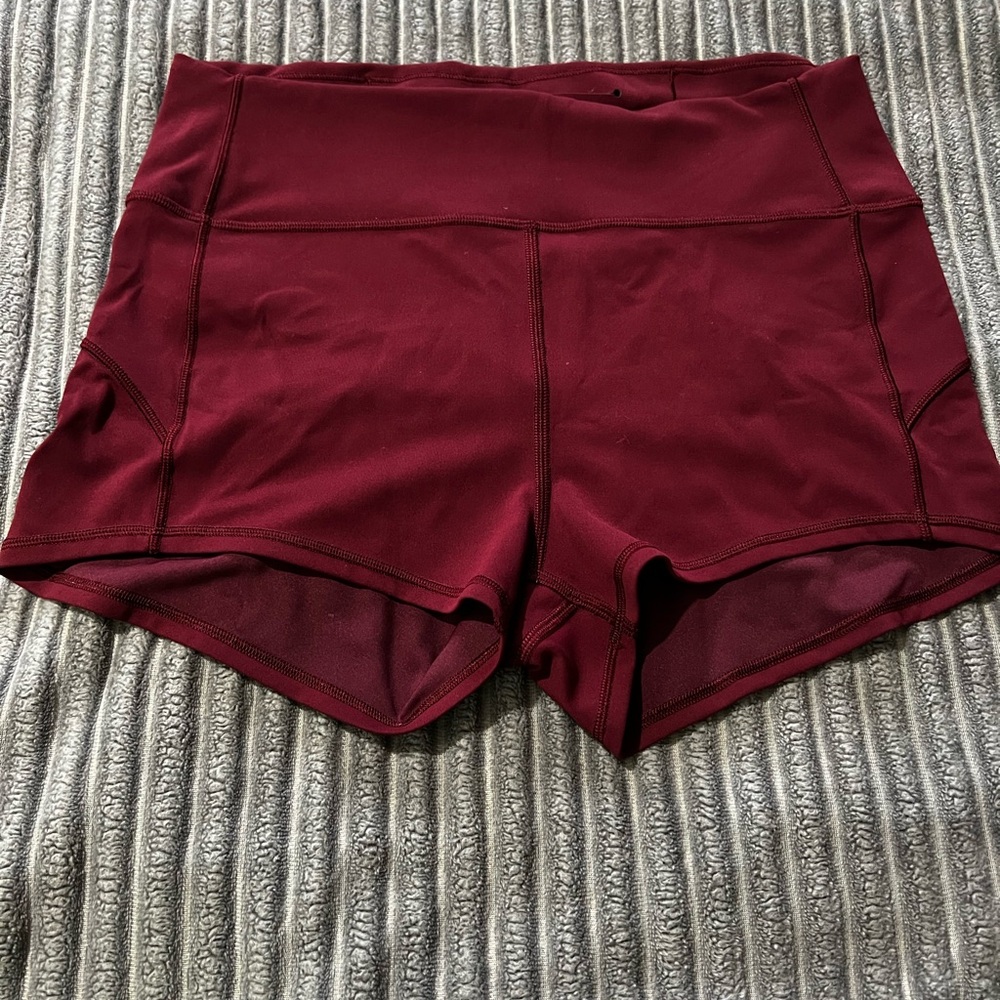 Lululemon In Movement Shorts
Everlux 2.5”